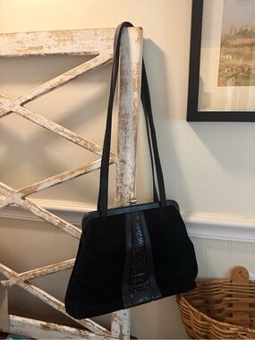Vintage Margolin Black Suede Purse with Snake-Accent Center